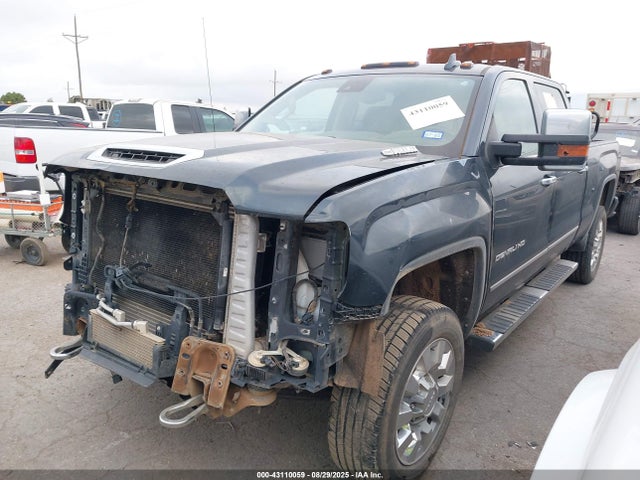 Продаж на аукціоні авто 2018 Gmc Sierra 2500hd Denali, vin: 1GT12UEY3JF288471, номер лоту: 43110059