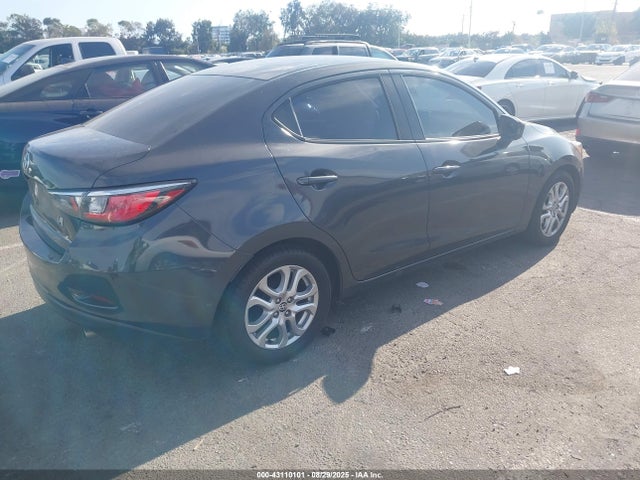 3MYDLBZV8GY106006 Scion p5v
