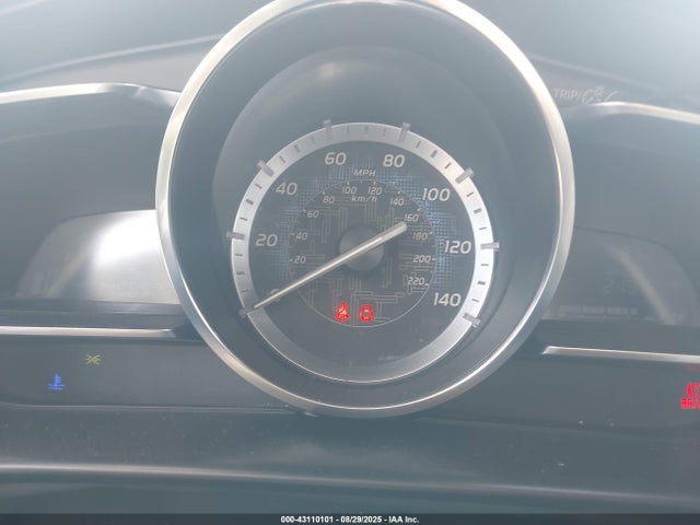 3MYDLBZV8GY106006 Scion p5v