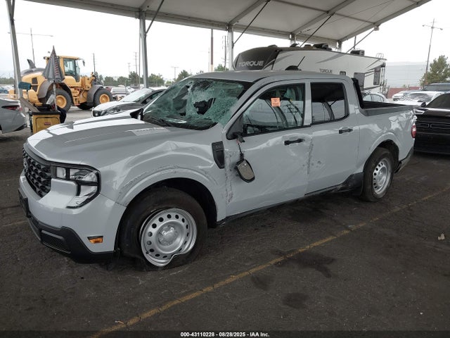 Ford 2025 2025 3FTTW8A30SRA27477 Image 2