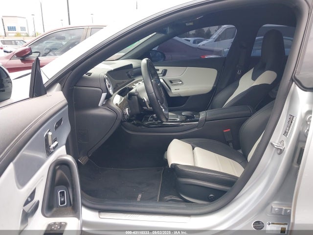 W1K5J5BB7NN268736 Mercedes-Benz m260
