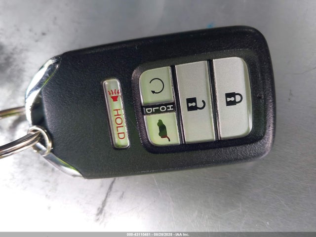 Honda lfb2 2022 5J6RT6H87NL004297 Image 11