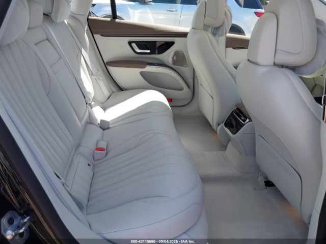 2023 MERCEDES-BENZ EQS 450+ W1KCG2DB9PA032388 Photo 7