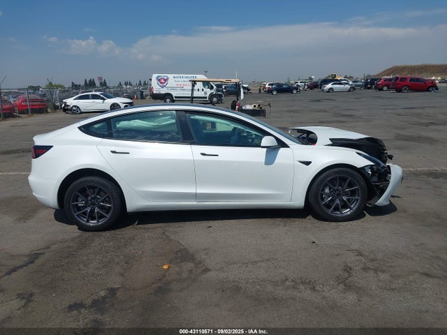 5YJ3E1EA8MF053588 Tesla MODEL 3