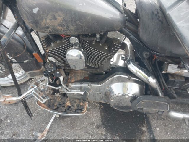 2005 HARLEY-DAVIDSON FLHRI 1HD1FBW135Y677419 Photo 8