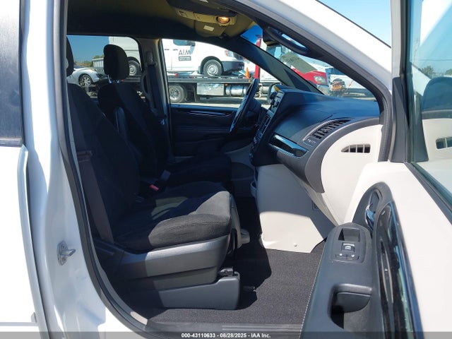 Dodge 2016 2016 2C4RDGBG6GR379746 Image 5