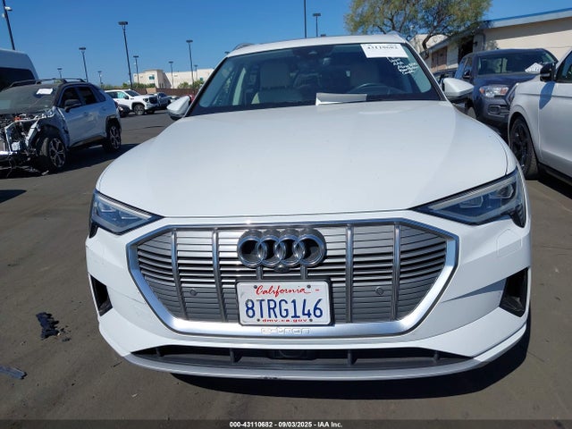 WA1VABGE7KB012812 Audi E-Tron
