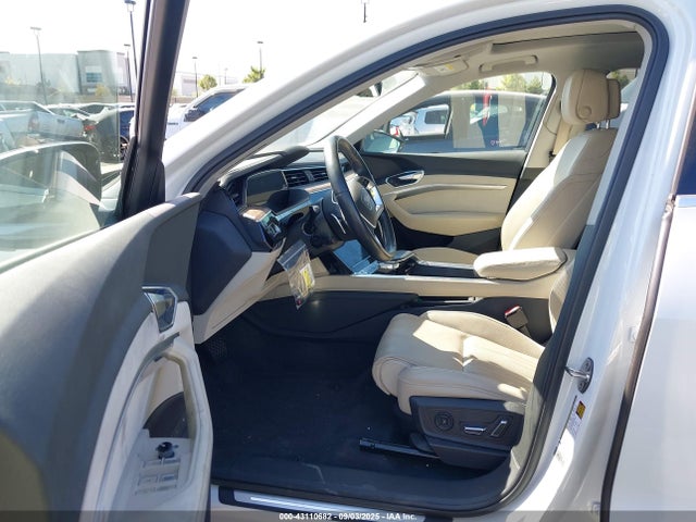 WA1VABGE7KB012812 Audi E-Tron