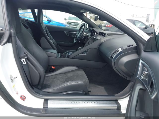 2018 JAGUAR F-TYPE SAJDD1EV6JCK53289 Photo 4