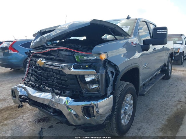 2GC4YNEY3R1248038 Chevrolet l5p