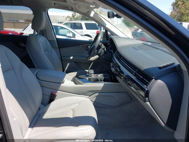 2017 AUDI Q7 WA1LAAF75HD037824 Photo 4