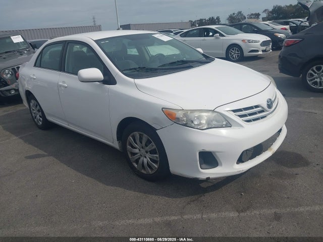 Продажа на аукционе авто 2013 Toyota Corolla Le, vin: 2T1BU4EE6DC968110, номер лота: 43110880