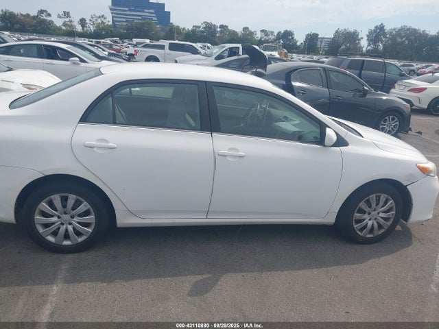 Продажа на аукционе авто 2013 Toyota Corolla Le, vin: 2T1BU4EE6DC968110, номер лота: 43110880