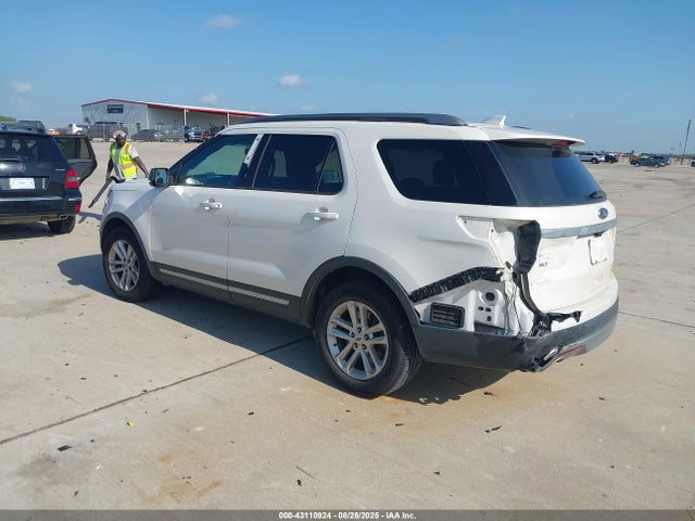 1FM5K7DH2GGC71194 Ford 2016