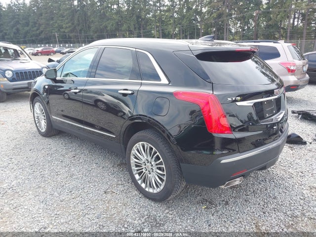 2017 CADILLAC XT5 1GYKNBRS6HZ128738 Photo 2