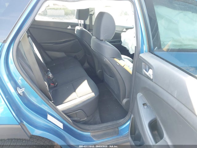 KM8J2CA46LU210810 Hyundai TUCSON SE