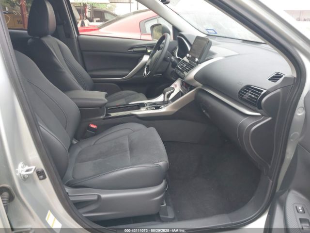 2025 MITSUBISHI ECLIPSE CROSS JA4ATWAA0SZ034261 Photo 4