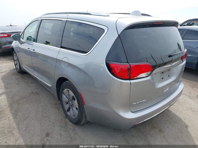 2C4RC1N71JR213556 Chrysler 2018