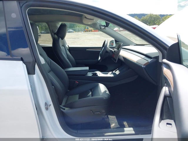 2024 TESLA MODEL Y 7SAYGAEE2RF118125 Photo 4