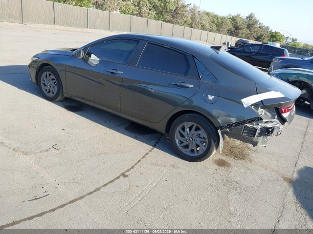 KMHLM4DG3RU672734 Hyundai ELANTRA SEL