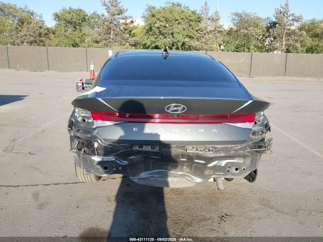 KMHLM4DG3RU672734 Hyundai ELANTRA SEL