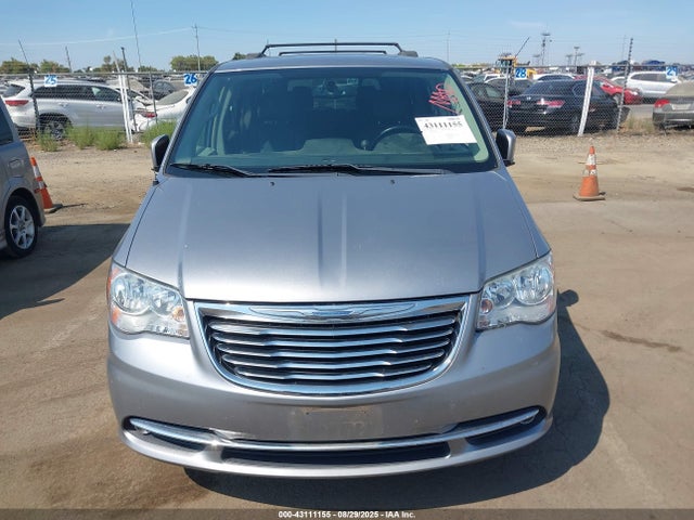 2C4RC1BG3GR298512 Chrysler Town and Country