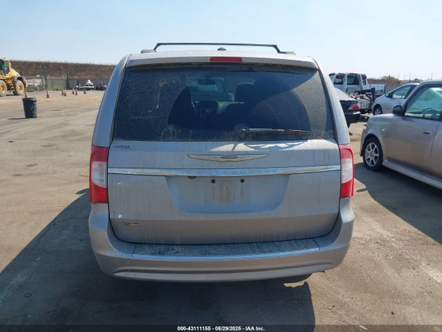 2C4RC1BG3GR298512 Chrysler Town and Country