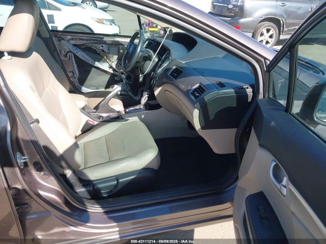 19XFB4F33EE000537 Honda lea2