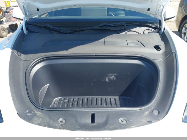 2025 TESLA MODEL Y 7SAYGDEFXSA356608 Photo 9
