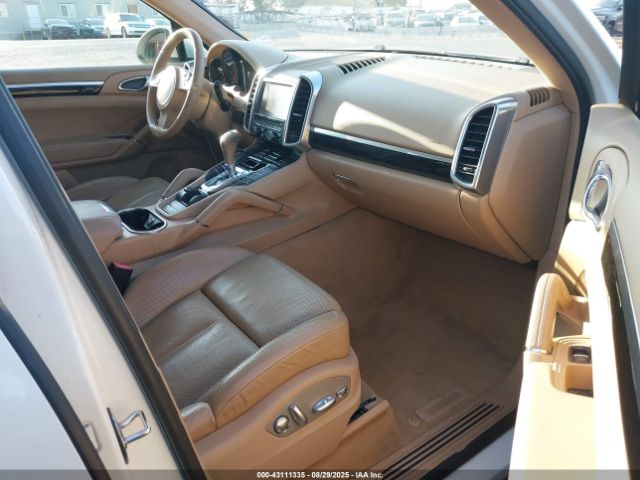 2011 PORSCHE CAYENNE WP1AA2A22BLA03981 Photo 4