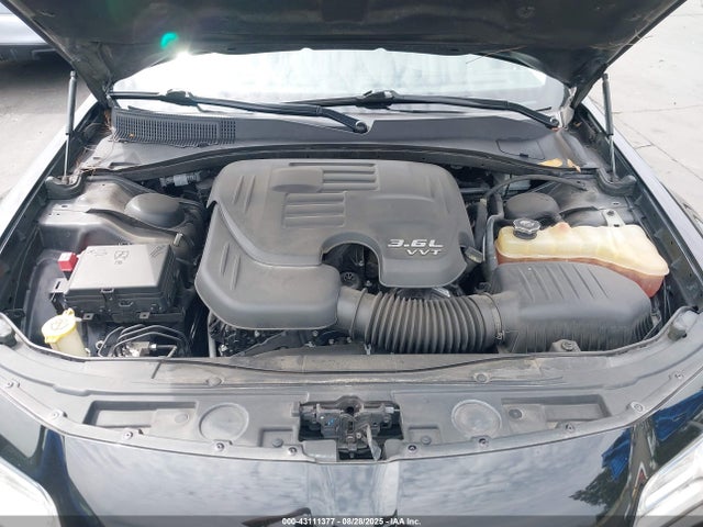 2C3CCAEG4GH294819 Chrysler 300