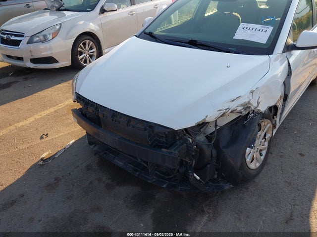 Hyundai ELANTRA SE 2017 5NPD74LF7HH086314 Image 6