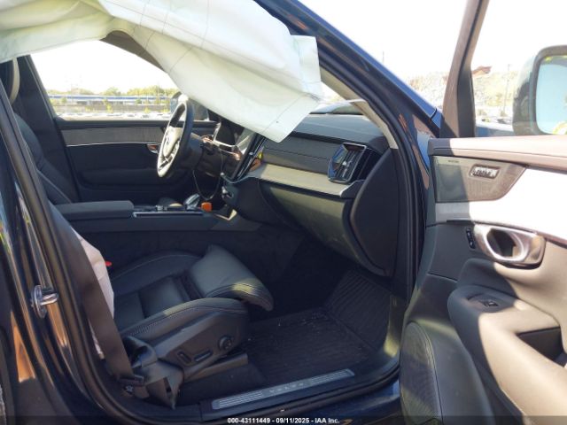 2025 VOLVO XC90 PLUG-IN HYBRID YV4H60PG9S1354419 Photo 4