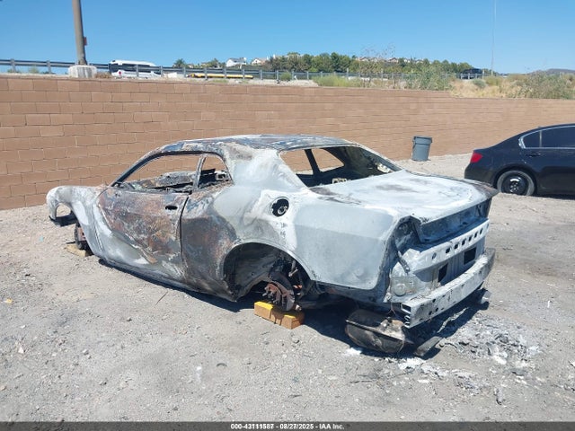 Dodge Challenger 2014 2C3CDYAG7EH298176 Image 3