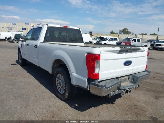 Ford 2018 2018 1FT7W2AT8JEB20943 Image 3