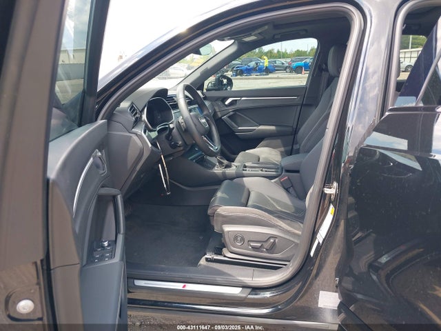 2022 AUDI Q3 WA1EECF33N1121854 Photo 4