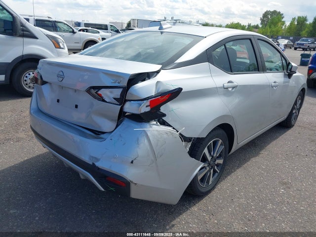 3N1CN8EV5PL829597 Nissan Versa