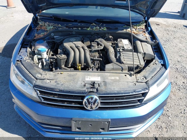 3VW2K7AJXFM309366 Volkswagen 2015