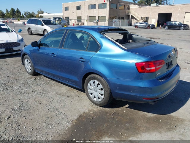 3VW2K7AJXFM309366 Volkswagen 2015