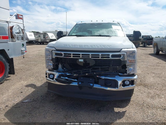 Ford 2025 2025 1FD8W3FT6SEC56939 Image 13