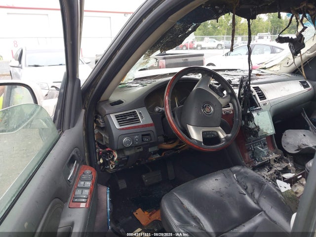 2010 CADILLAC ESCALADE 1GYUKCEF8AR101143 Photo 6