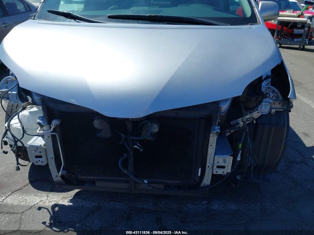5TDXZ3DCXJS962511 Toyota 2gr-fks