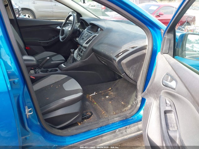 Ford Focus 2014 1FADP3K29EL329319 Image 5