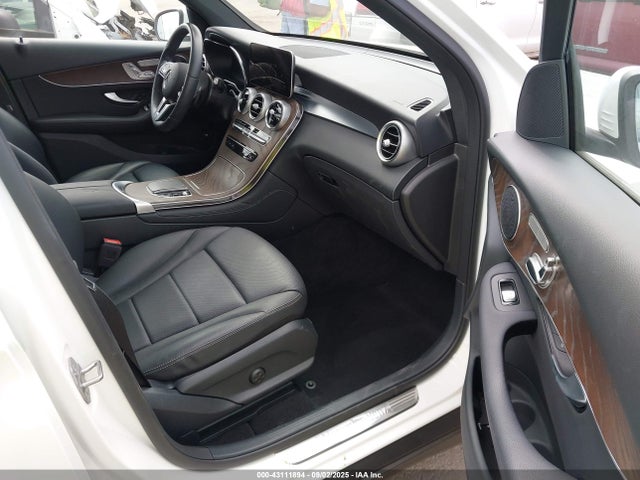 W1N0G8DB1MF867859 Mercedes-Benz m264