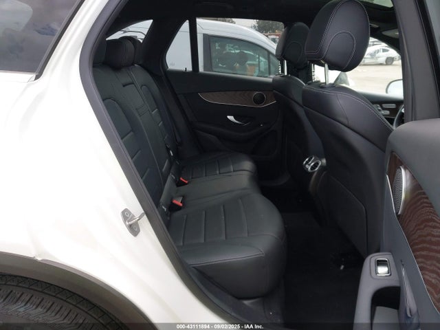 W1N0G8DB1MF867859 Mercedes-Benz m264