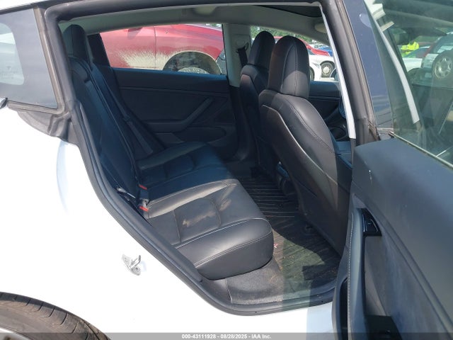 2019 TESLA MODEL 3 5YJ3E1EA7KF406464 Photo 7