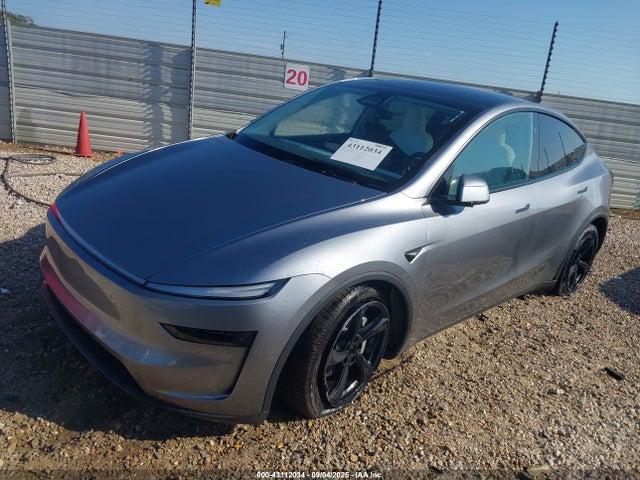 2026 TESLA MODEL Y 7SAYGDEE6TA401388 Photo 1