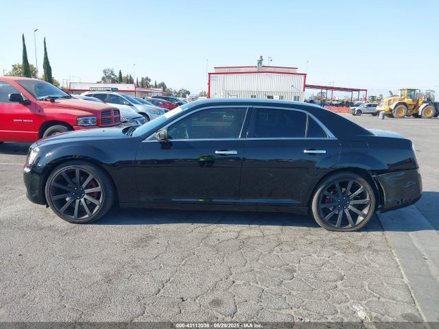 Chrysler 300 2014 2C3CCAET5EH117674 Image 14