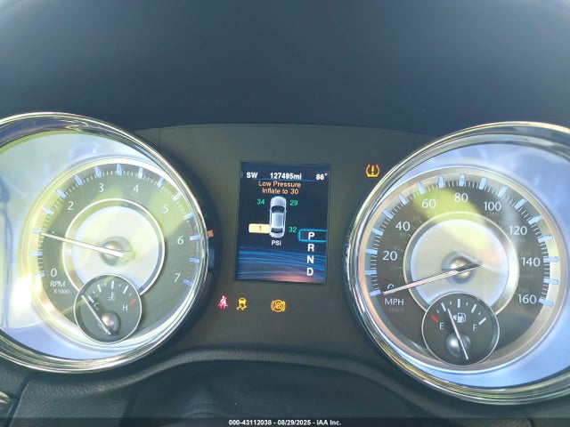 Chrysler 300 2014 2C3CCAET5EH117674 Image 7