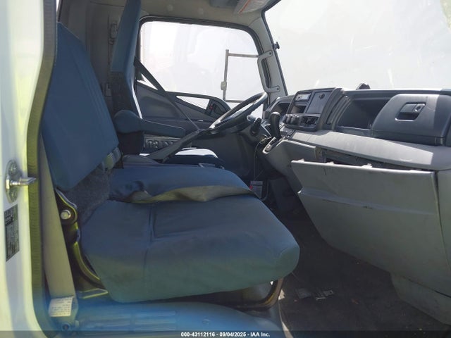 JL6CRH1A9EK000798 Mitsubishi Fuso Truck 2014